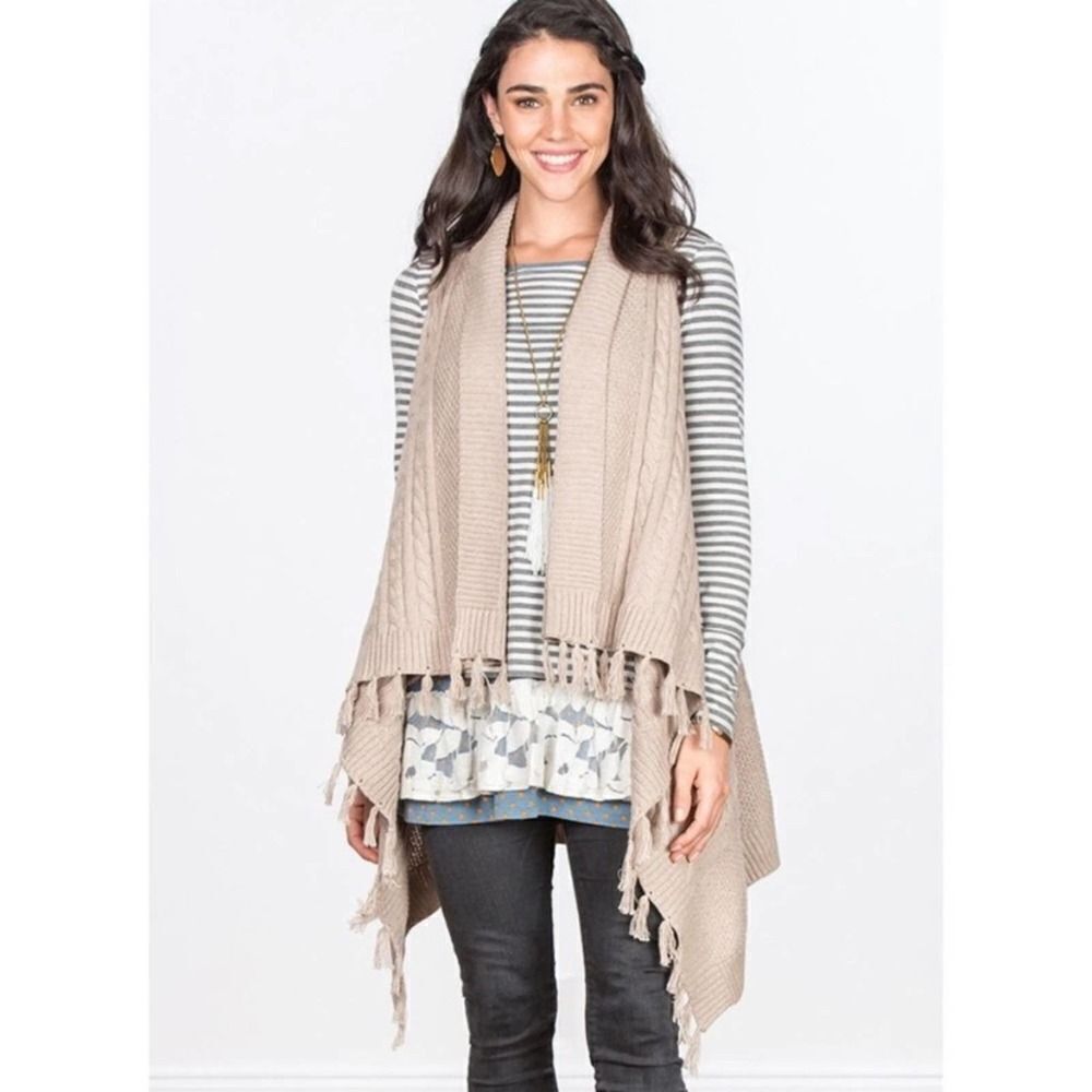 MATILDA JANE Mind’s Eye Cable Knit Tassel Vest